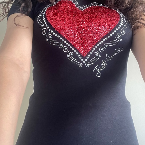 Valentine’s Day Special Black Tee with Lush Red Embroidered Heart - Picture 2 of 9